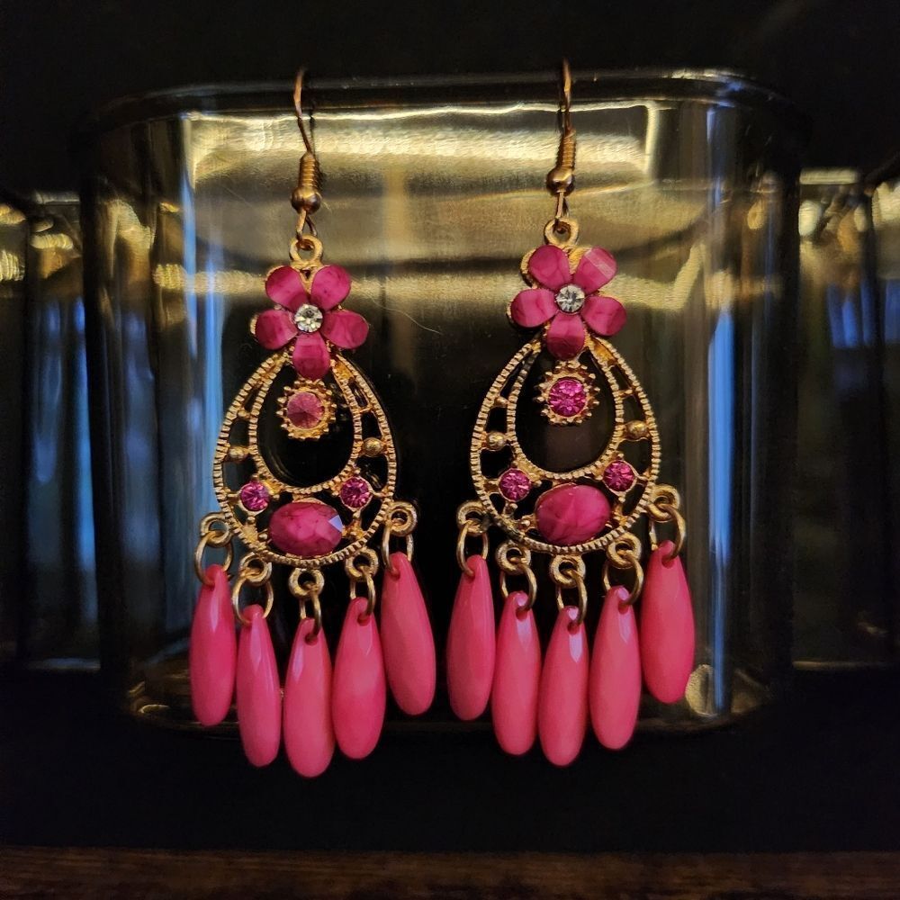 Elegant Pink and Gold Floral Earrings